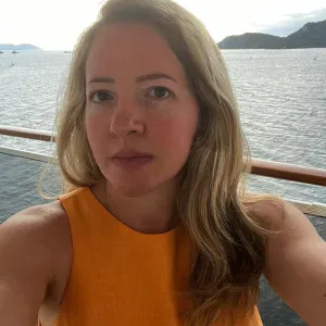 Canguro - English/Portuguese/Spanish
