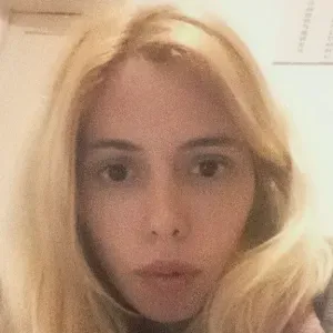 Esperienza in pulizia e badante 1 anno e 4 mesi