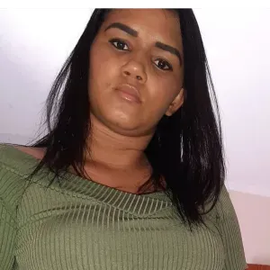 Limpeza em geral e organização de roupeiros ou armários.