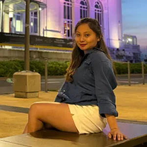 Femme de menage á Paris pour 2 ans