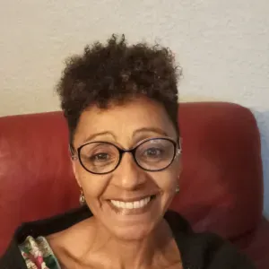 Assistante de vie 15 ans d'expérience en agence