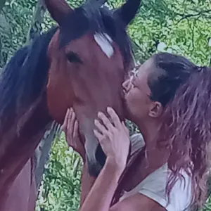 Garde d'enfants dont ceux à besoin spécifiques.