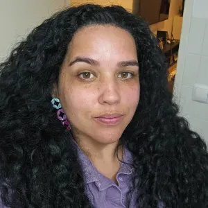 Cuidadora compassiva  resido em Cascais 