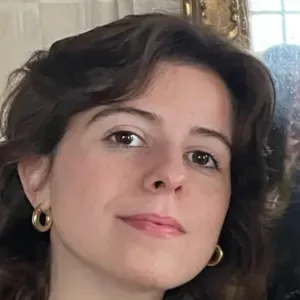 Baby-sitter expérimentée à Paris !! 
