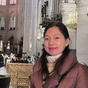 Very hardworking and responsible housekeeper in france