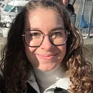 Baby-sitter expérimentée à Port/Saône 