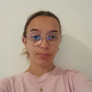 Baby-sitter expérimenté dans l'Isère