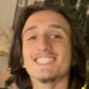 Baby-sitter expérimenté à chanteront le pont 