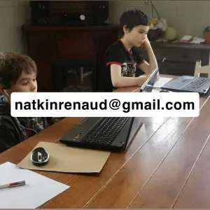 Je suis à la recherche d'une baby-sitter 