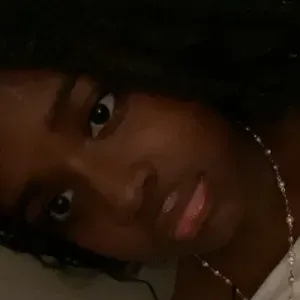 Baby-sitter sérieuse de 16 ans –  à Cadillac et alentours