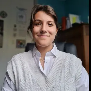 Romane, 19 ans, Babysitter