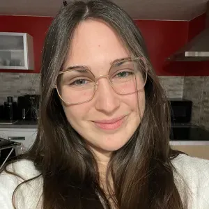 Baby-sitter expérimentée à Saint-Donat-sur-l'Herbasse