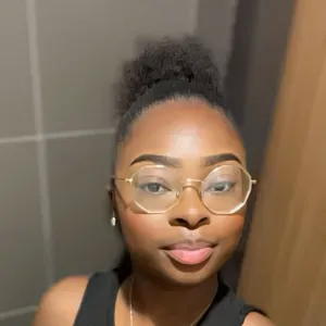 Baby sitter expérimente à proximité de Paris.