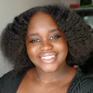 Votre Auxiliaire de vie pour mieux vivre chez vous💚