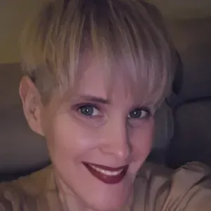 AIde soignante avex experience 