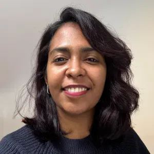 Estou à procura de uma babysitter perto de mim