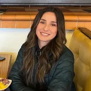 Baby-sitter à Orleáns disponible  