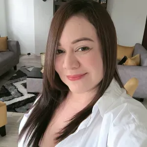 Licenciada en Educación Infantil  en  Dos Hermanas