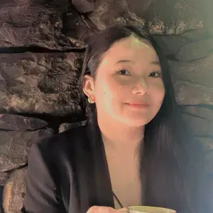 Cleaner and waiter in funchal 