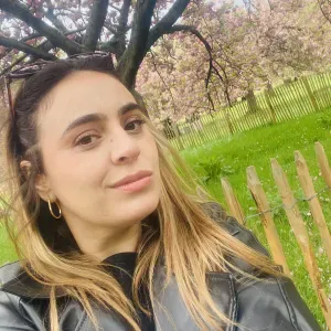 Baby-sitter expérimentée  a  l'étranger 