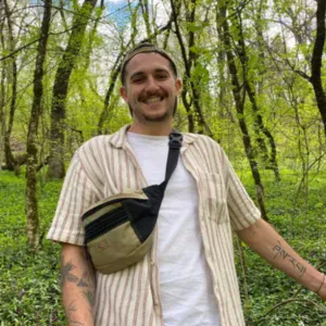 Homme de ménage, cuisinier, jardinier sur Nimes 