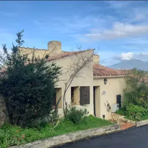 Recherche personne pour ménage maison en Corse