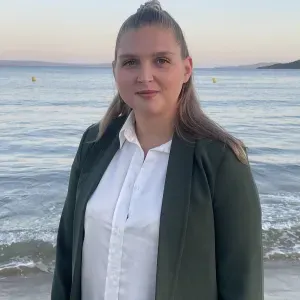 Baby-sitter à Bormes les mimosas ! 