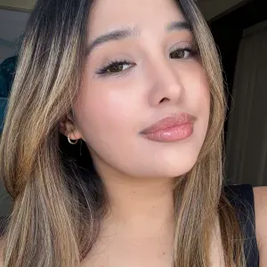 Friendly babysitter available in Potsdam