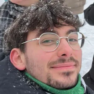 Baby-sitter disponible à Besançon et ses alentours !