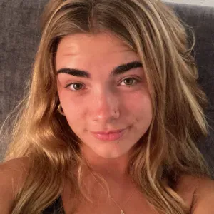 ¡¡Se ofrece canguro en Badalona!!