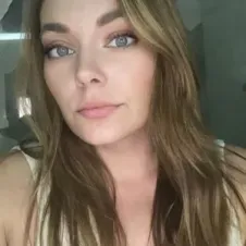 Femme de ménage, Aide ménagère