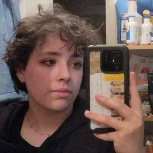 Aide aux devoirs et/ou aide aux cours d'anglais/français