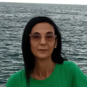 Addetta alle pulizie, due volte a settimana. 