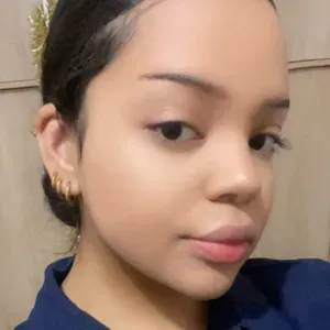 Baby-sitter de Saint-brieuc disponible 