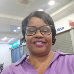 Babysitter com experiência no Porto