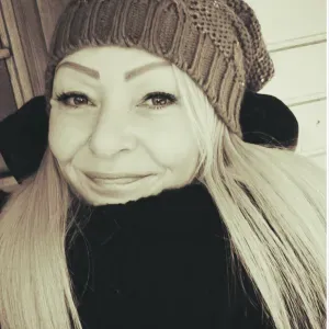 Ammattitaitoinen luotettava lastenhoitaja