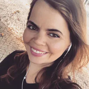 Sou apaixonada por gatos e cachorros