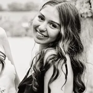 Baby-sitter motivée à Echirolles 