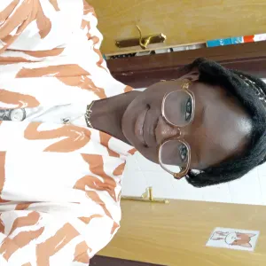 Baby-sitter sérieuses et attentionnée à Oloron