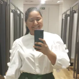 Empregada de limpeza,de casas escritórios.