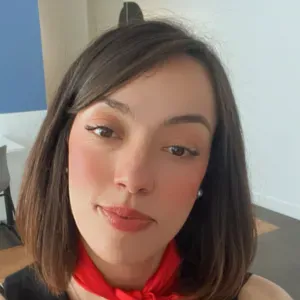 Baby-sitter sérieuse et douce à Paris