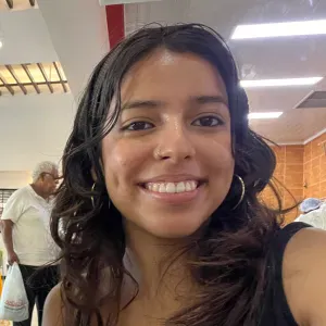 Babysitter avec expérience et motivée