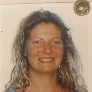 Signora per pulizie quotidiane 