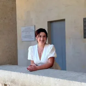 Femme au foyer responsable à Paris