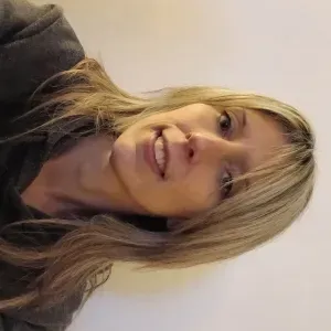 Baby-sitter expérimentée 83210