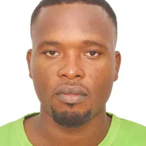 étudiant en architecture en metal conception et realisation