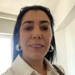 Reliable In-Home Senior Care Professional 