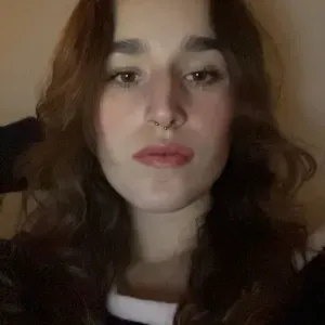 Femme de ménage à Carry le rouet