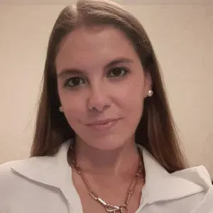 Babysitter Licenciada em Psicologia 