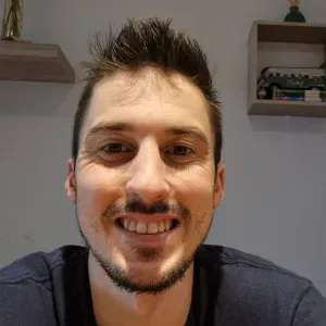 Baby-Sitter Expérimenté et passioné